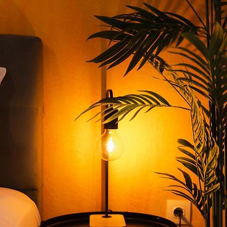 Dessert Oasis Suite By Heaven'S Hall Luxury Suites アレクサンドルポリス エクステリア 写真